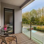 Four Season By Renters Daire Kolobrzeg