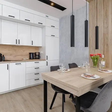 Four Season By Reners Apartament *