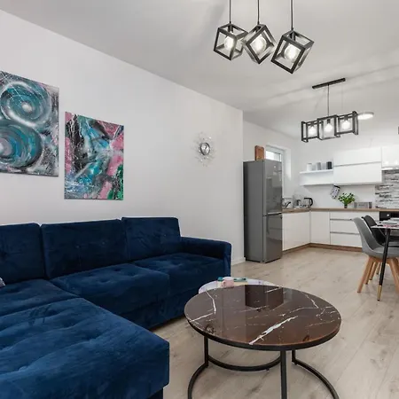 Four Season By Renters *